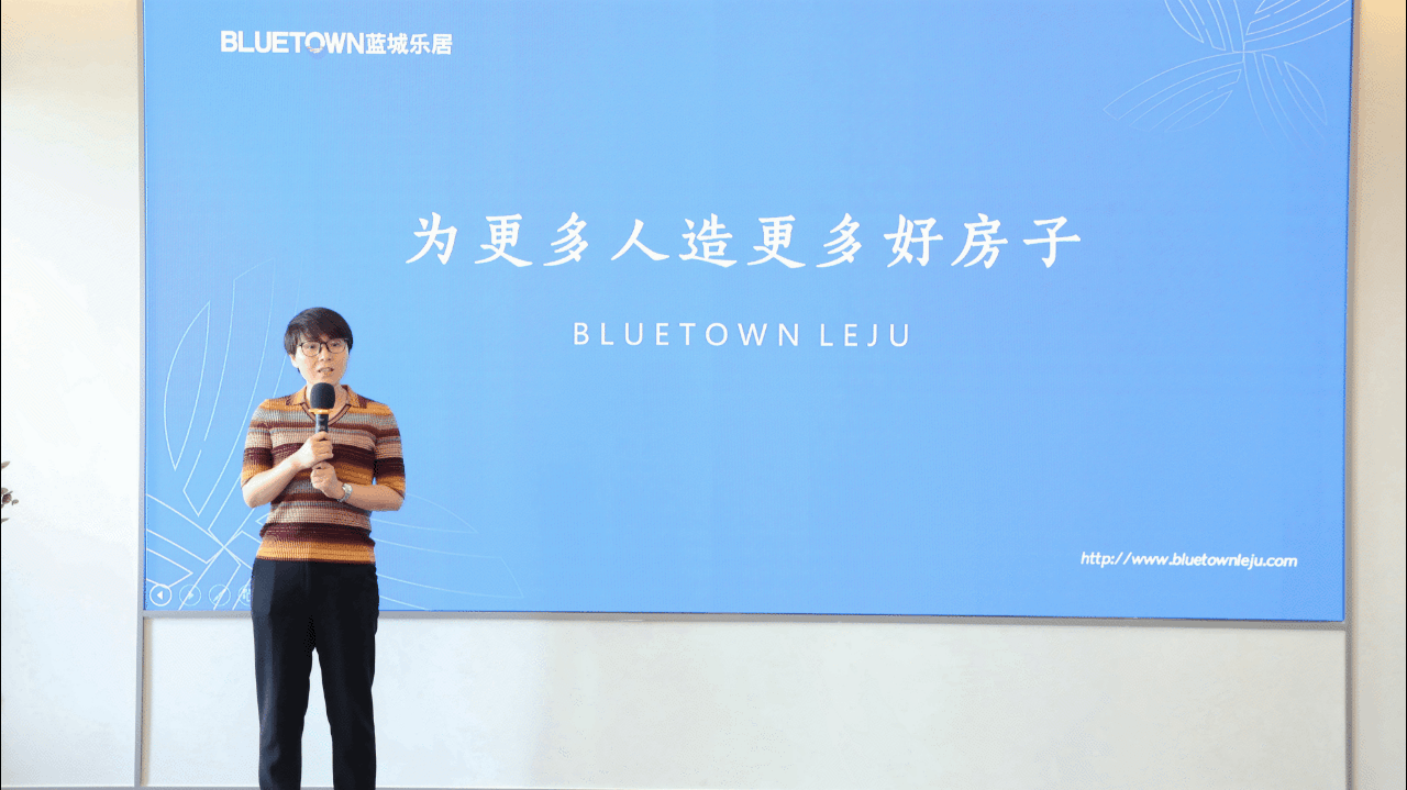 1699348851453517Marl.gif 講師動圖.gif