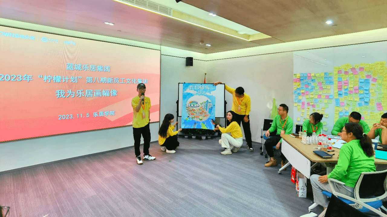 1699349260403083Fwj5.gif 自畫像動圖.gif