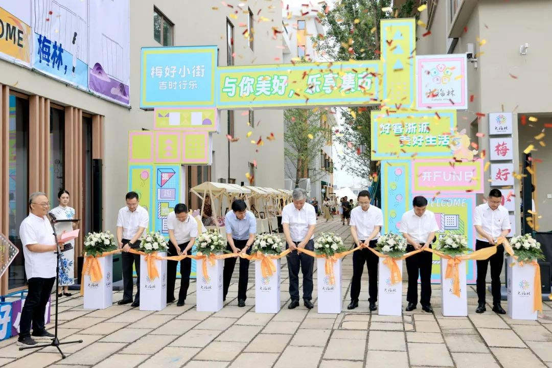 1704778762361796TL2N.png 640 (3).png