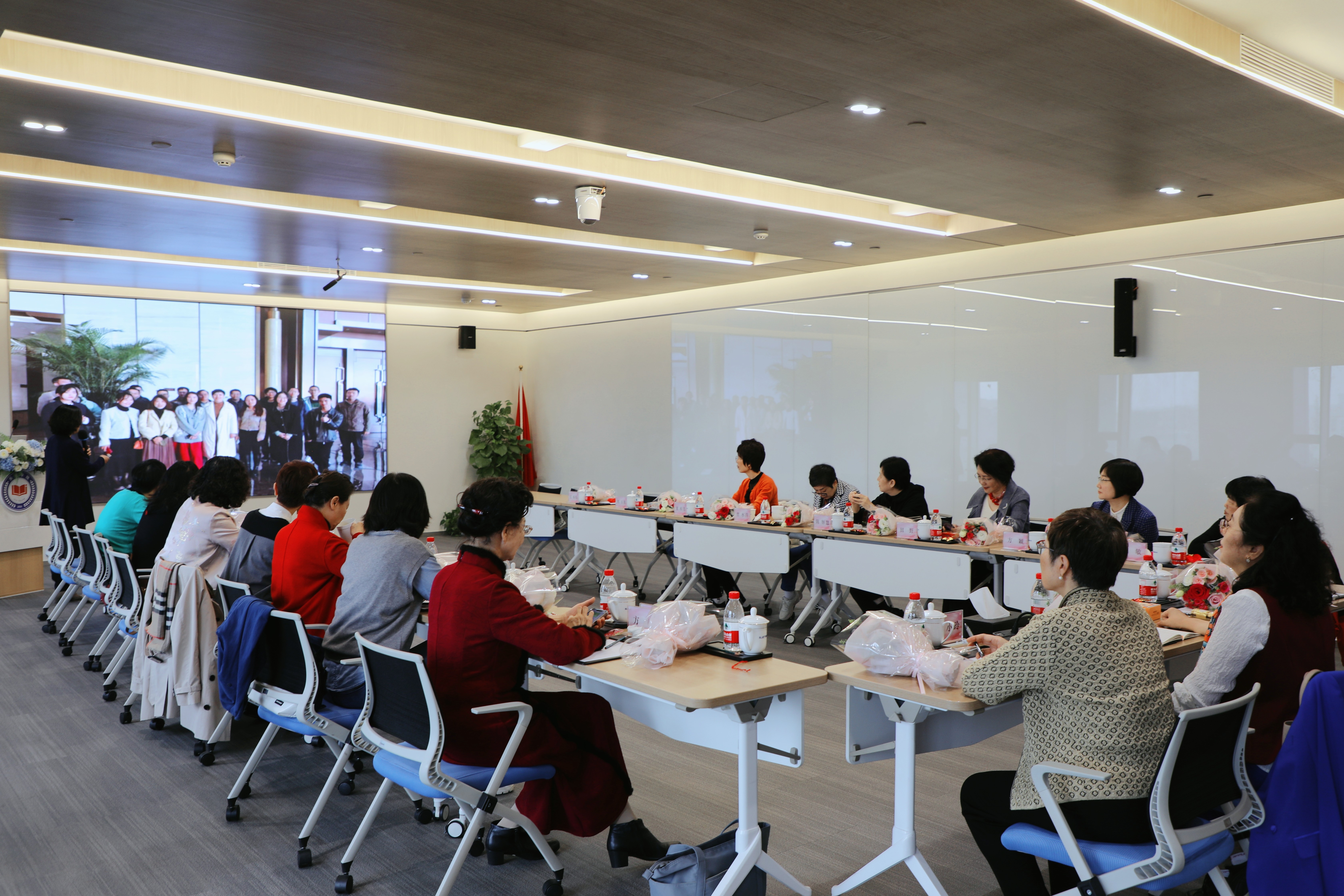 1732081940337266LB7p.jpg 3c0ef4442bbf11087f900ee609d2317(1).jpg